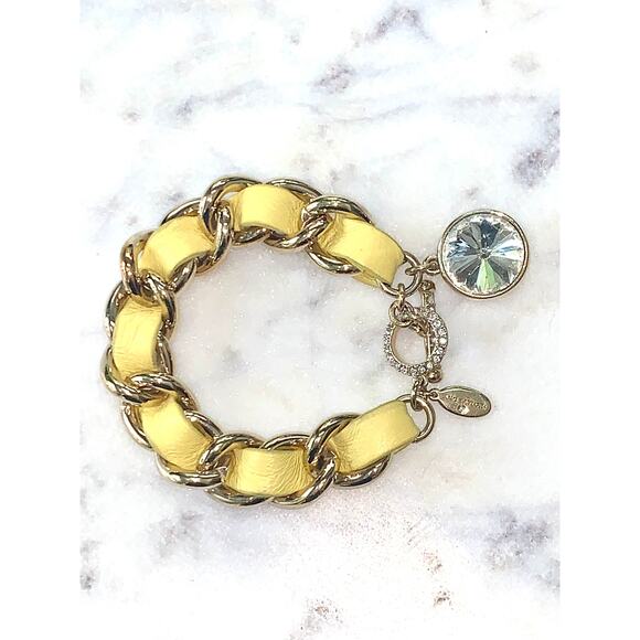 Ann Taylor Yellow Leather Gold Tone Chain 8” Bracelet Crystal Charm EUC - Picture 6 of 6
